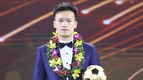 Trực tiếp Gala trao Quả bóng vàng Việt Nam 2025: Hoàng Đức sáng cửa